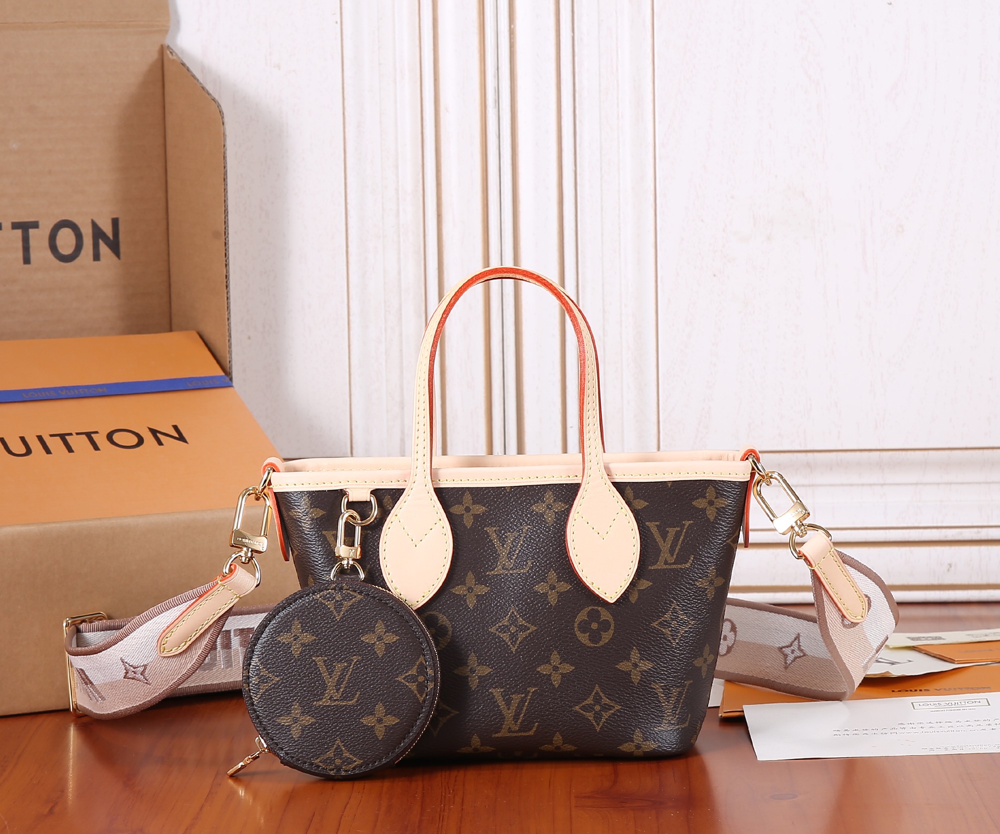 Louis Vuitton Neverfull BB